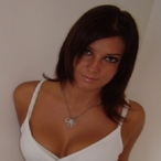 Najlaa, 27 ans, Isches