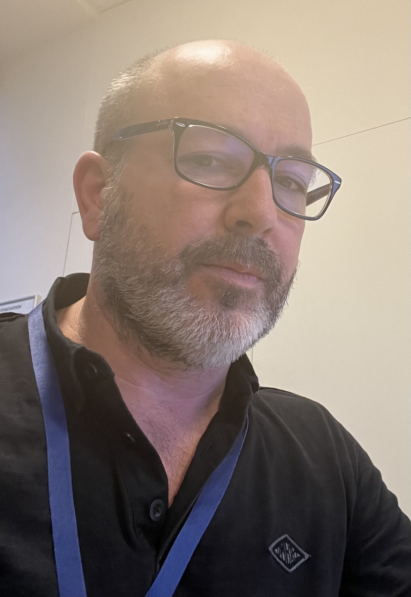 Iskander, 45 ans, Essegney