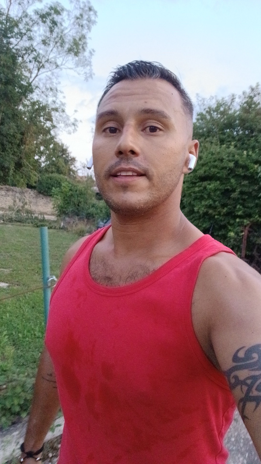 Clyde, 37 ans, Taintrux